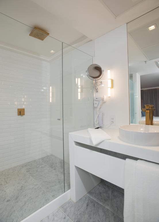 Hotel Luzeiros Recife Pokoj fotografie A shower enclosure